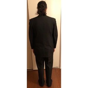 ❌donated❌ Academy clothing men’s suit